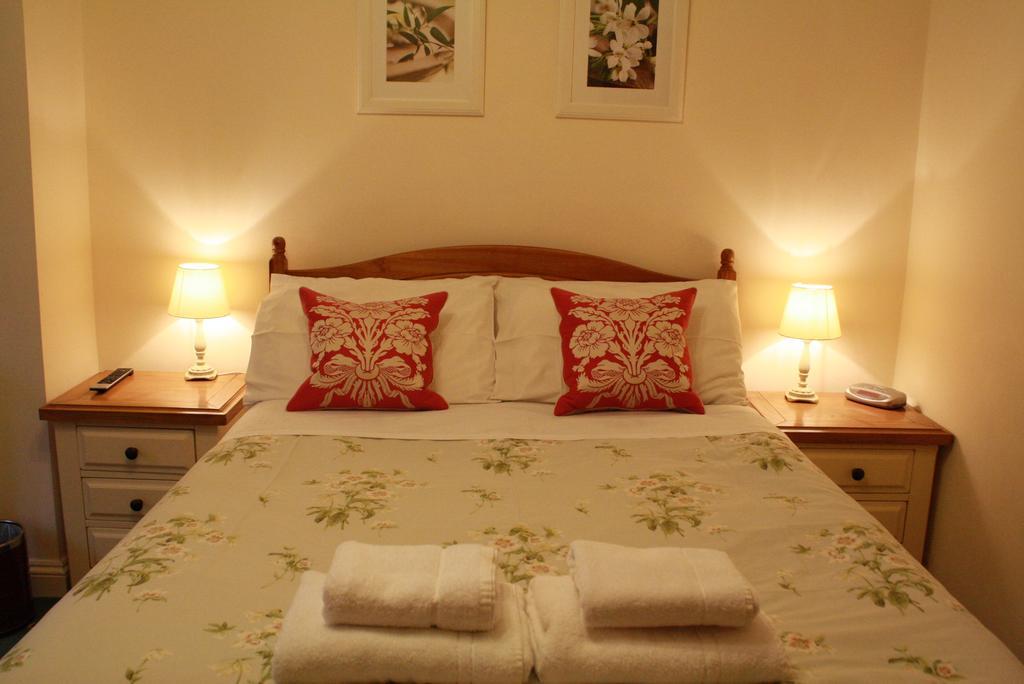 ستارتفورد أبون آفون Sunnydale Guest House الغرفة الصورة