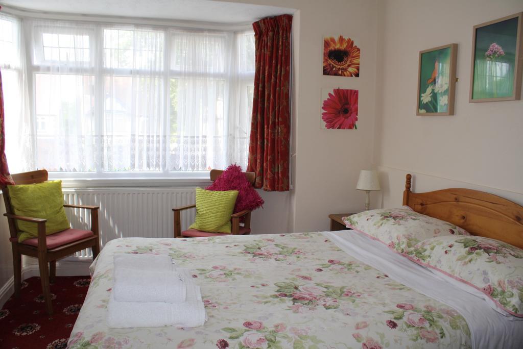 ستارتفورد أبون آفون Sunnydale Guest House المظهر الخارجي الصورة